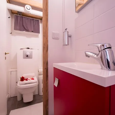 Sainte-foy-l'argentiere Sleeps 4 Apartament