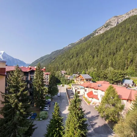 Sainte-foy-l'argentiere Sleeps 4 * Chamonix